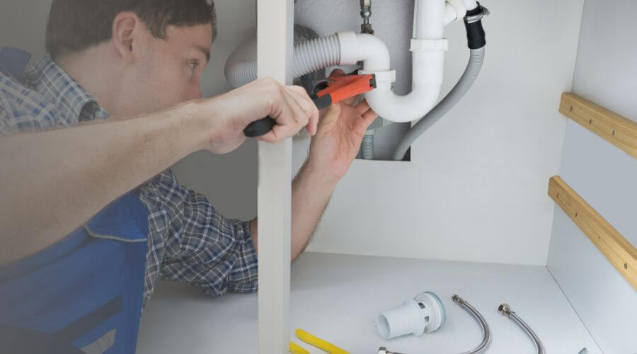 Professional expert plumbing services in Algonac, MI